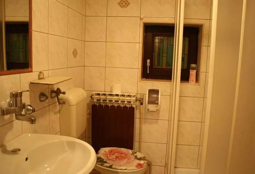 Aamiaismajoitus (B&B) Rooms Centar