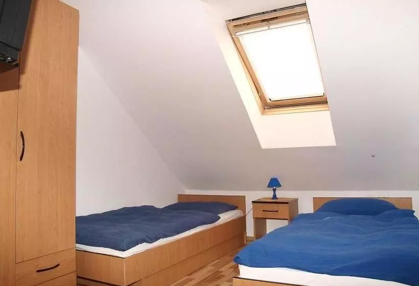 Aamiaismajoitus (B&B) Rooms Centar