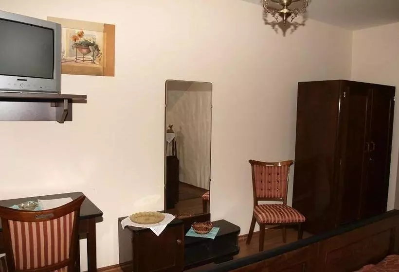 Aamiaismajoitus (B&B) Rooms Centar