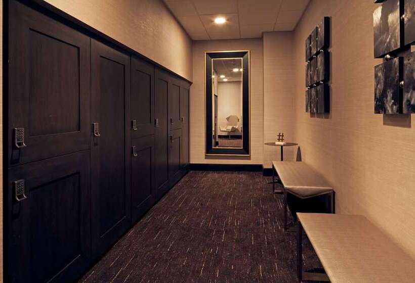 H Hotel Los Angeles, Curio Collection By Hilton