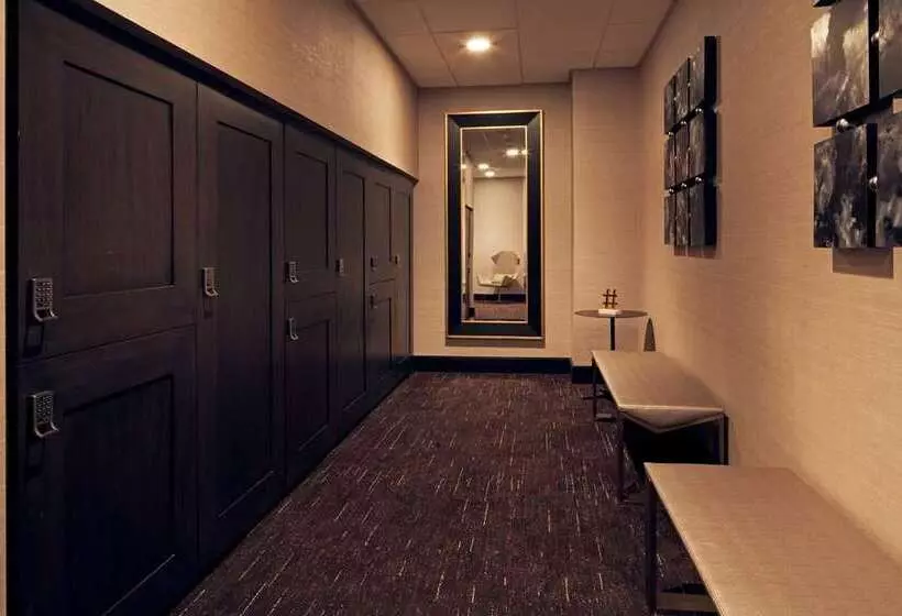 H Hotel Los Angeles, Curio Collection By Hilton