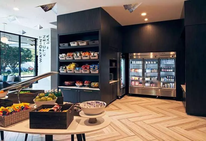 H Hotel Los Angeles, Curio Collection By Hilton