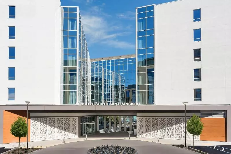 Ac Hotel By Marriott San Francisco Airport/oyster Point Waterfront