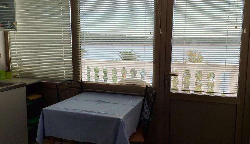 فندق Apartments And Rooms Vinko