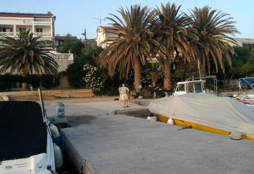 فندق Apartments And Rooms Vinko