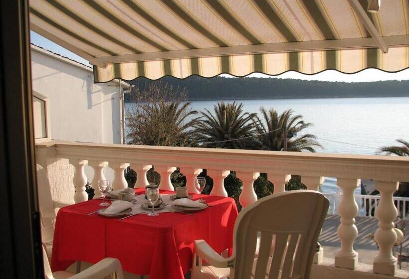 فندق Apartments And Rooms Vinko