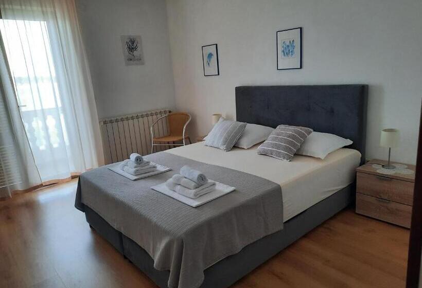 فندق Apartments And Rooms Vinko