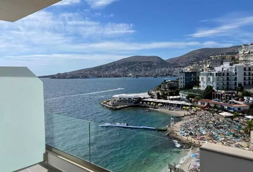 هتل Blue Bay