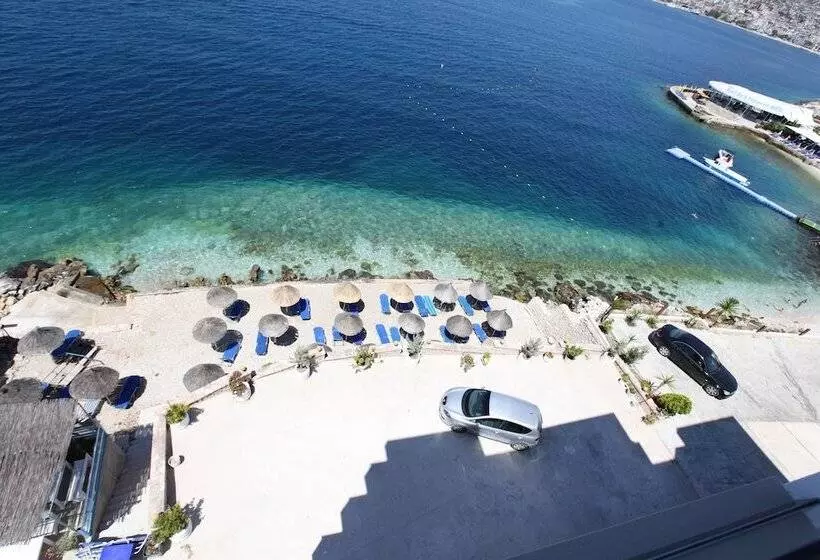 هتل Blue Bay