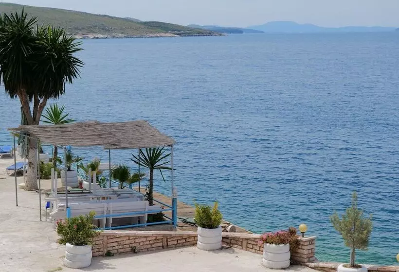 هتل Blue Bay