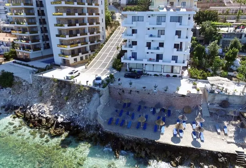 هتل Blue Bay