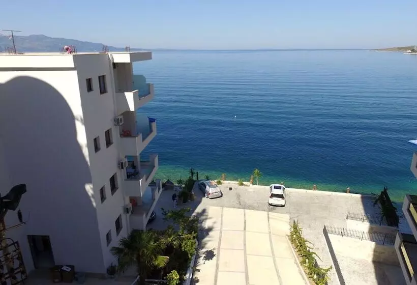 هتل Blue Bay