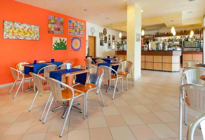 Hotelli Garni Losanna