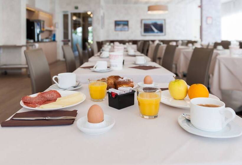 هتل Garni Losanna