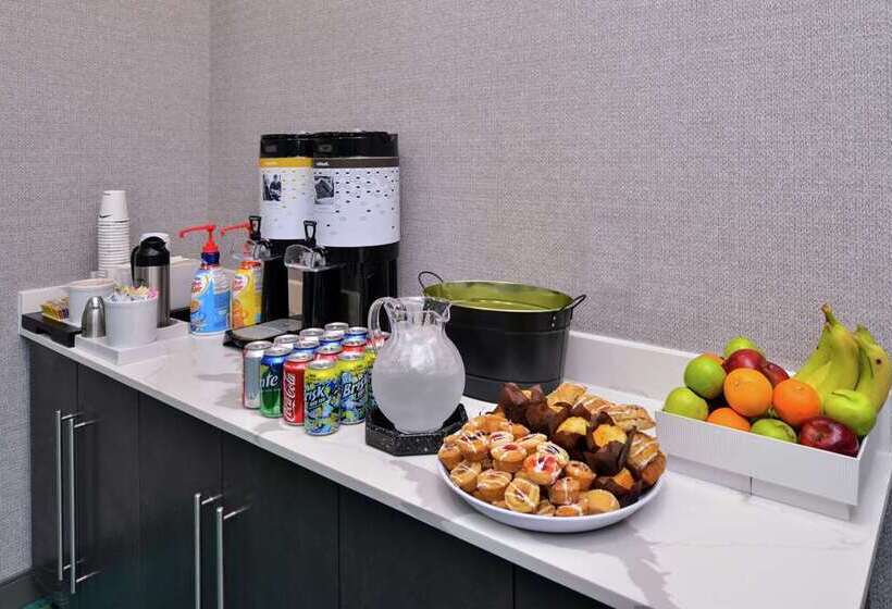 هتل Hampton Inn & Suites Atlanta/marietta