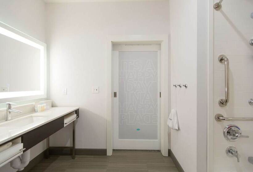 فندق Hampton Inn & Suites Stroud