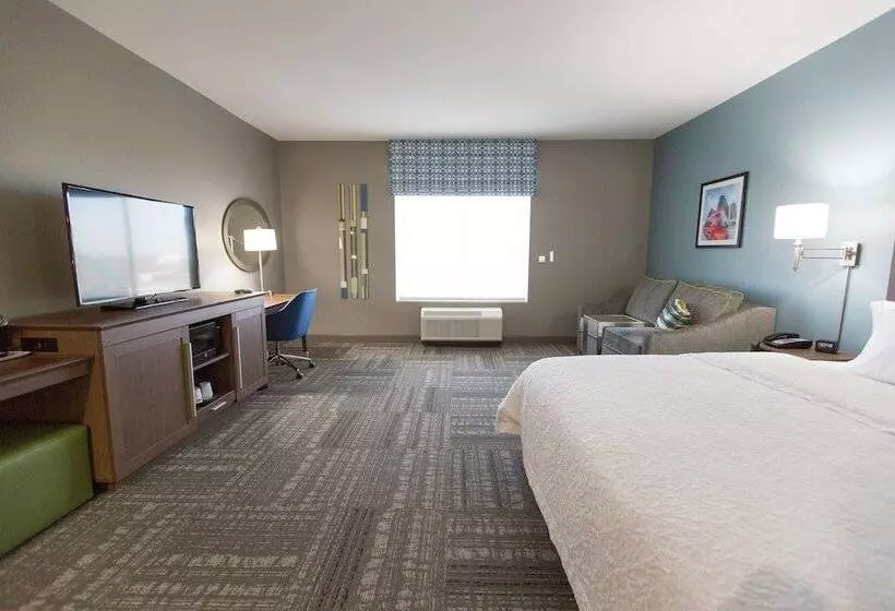 Hotelli Hampton Inn & Suites Stroud