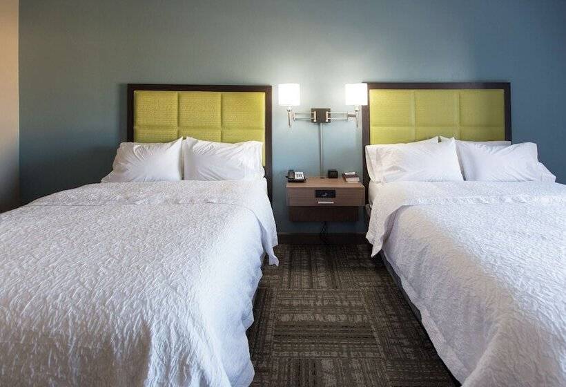 فندق Hampton Inn & Suites Stroud