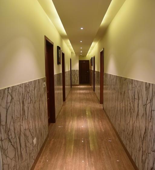 فندق New Anand Palace