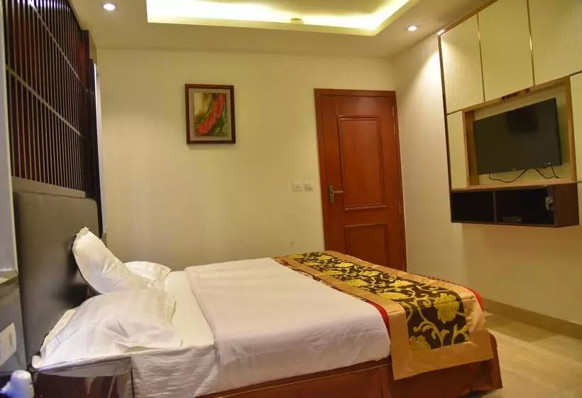 ホテル New Anand Palace