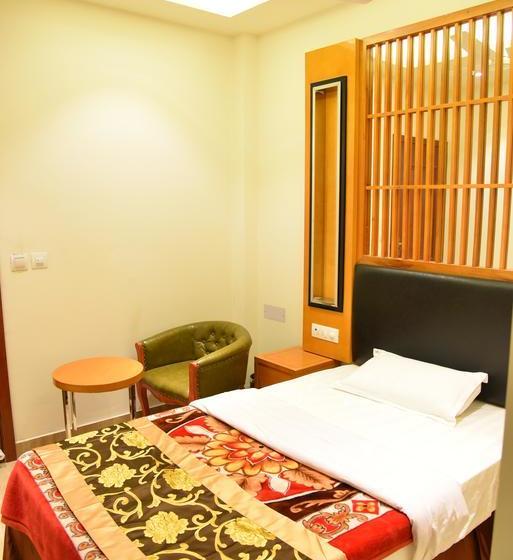 فندق New Anand Palace