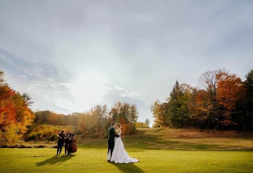 בית מלון כפרי Rawdon Golf Resort