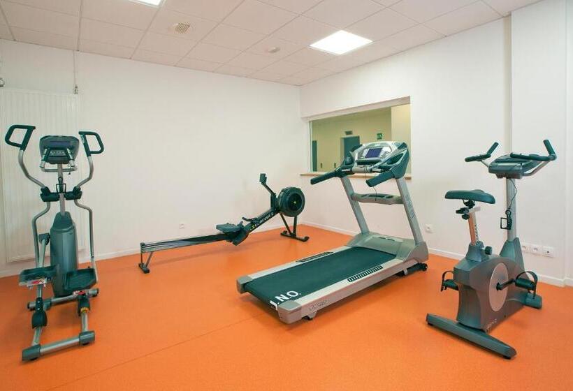 هتل Sejours & Affaires Paris Davout