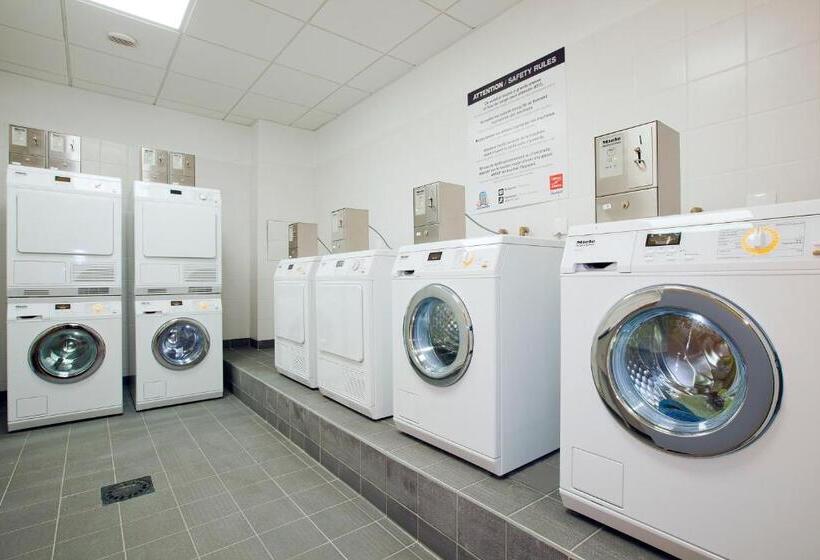 هتل Sejours & Affaires Paris Davout