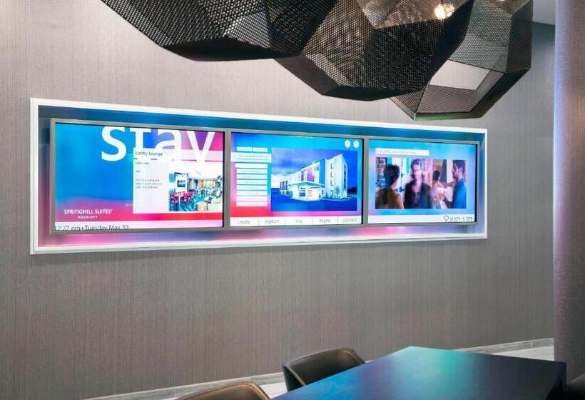 בית מלון כפרי Springhill Suites By Marriott Miami Doral