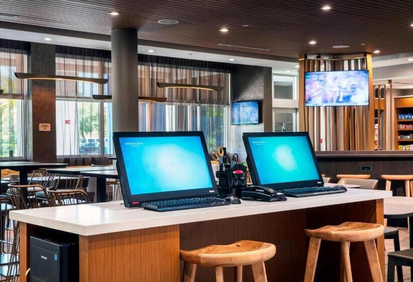 בית מלון כפרי Springhill Suites By Marriott Miami Doral