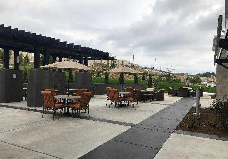 فندق Staybridge Suites Madison   Fitchburg By Ihg