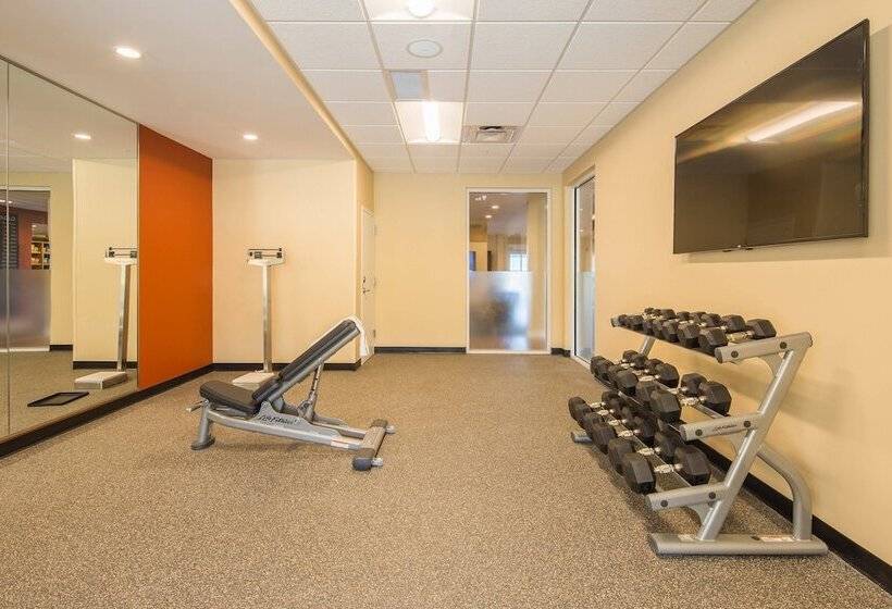 בית מלון כפרי Towneplace Suites By Marriott Cleveland