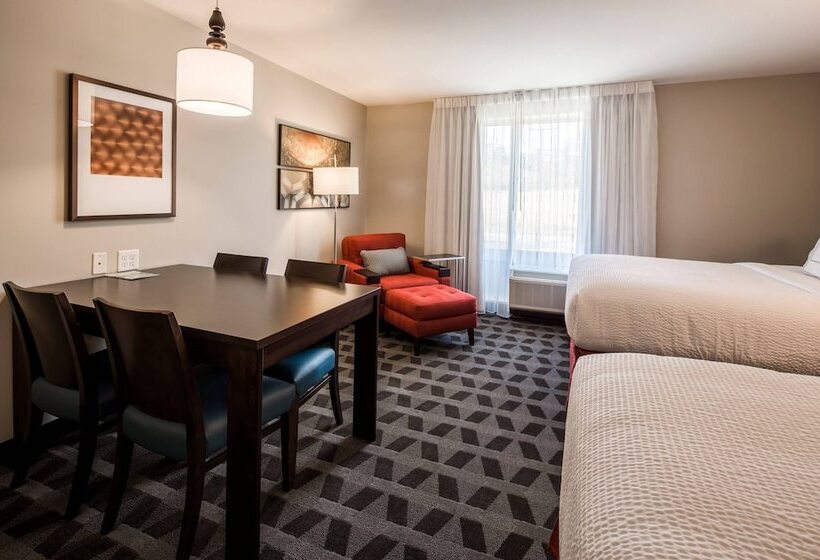 בית מלון כפרי Towneplace Suites By Marriott Cleveland