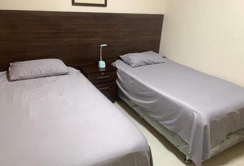 هاستل Sur Backpackers