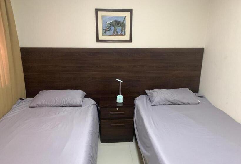 هاستل Sur Backpackers