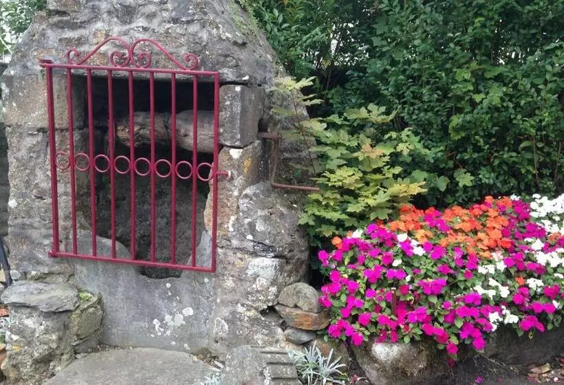 تختخواب و صبحانه Auberge De Keranden