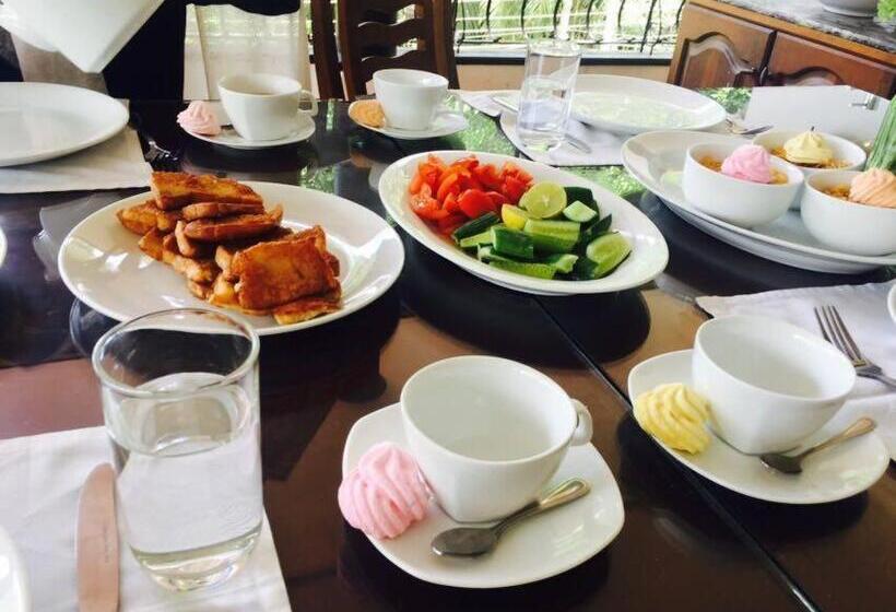 فندق New Kandy Residence