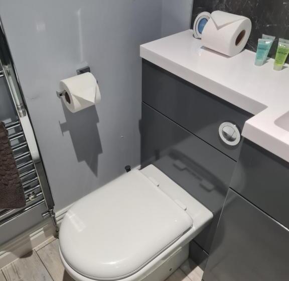 Отель The Finch Hatton Arms