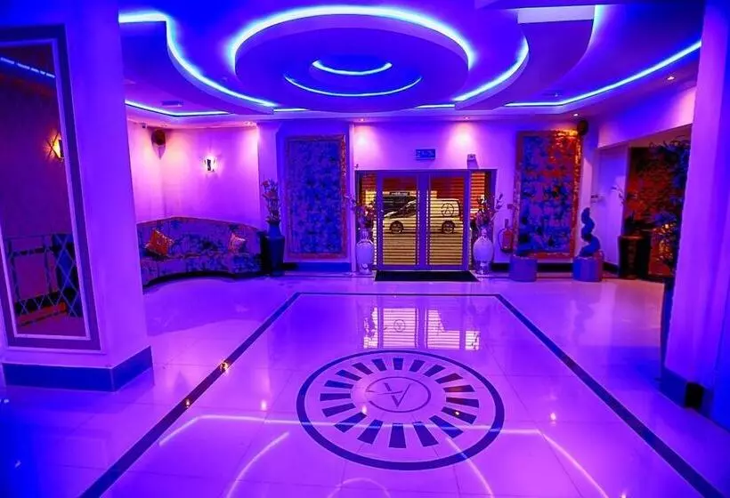 Hotelli The Grand Astoria