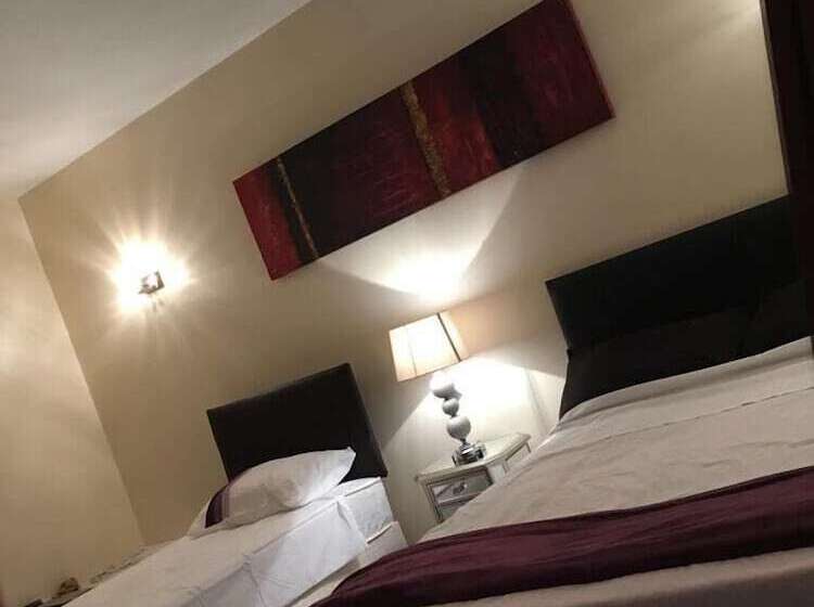 Hotel The Grand Astoria