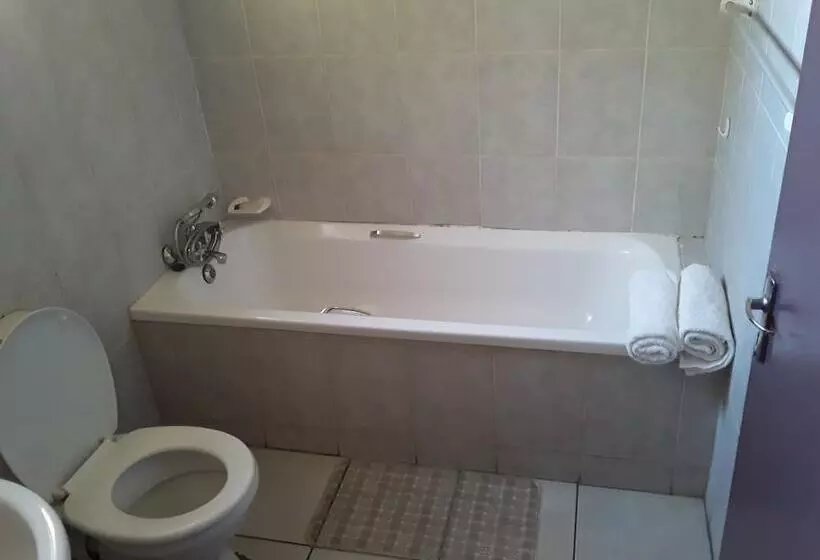 Vuya Nathi Bed And Breakfast