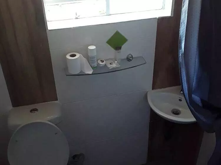 Vuya Nathi Bed And Breakfast