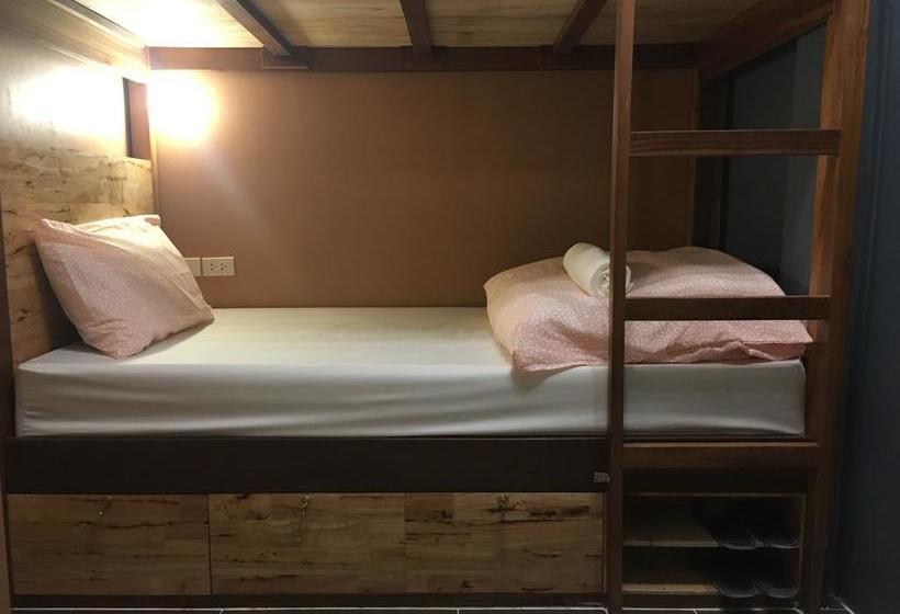 Retkeilymaja Siam Host Ratchadaphisek Mrt Ladprao