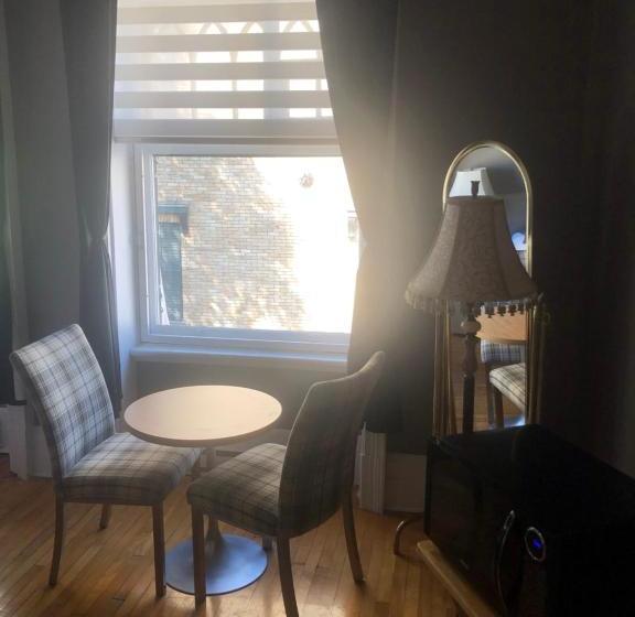 تختخواب و صبحانه E Hotel Des Grisons