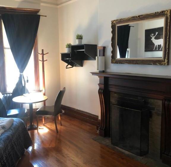 تختخواب و صبحانه E Hotel Des Grisons