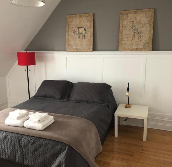 تختخواب و صبحانه E Hotel Des Grisons