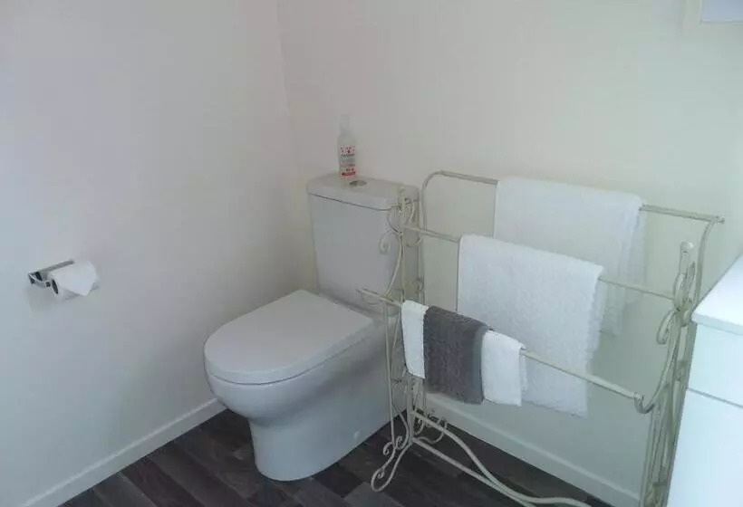 Chris And Dave's B & B