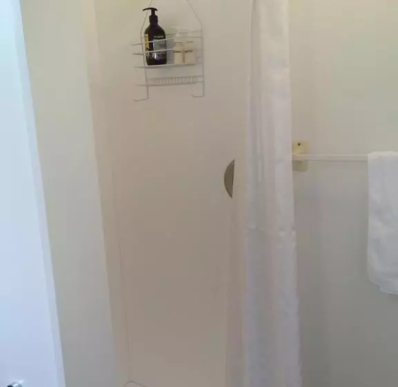 Chris And Dave's B & B