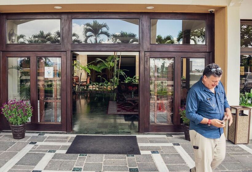 هتل El Gran Chorti