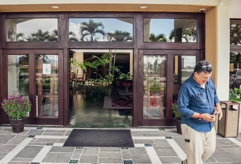 هتل El Gran Chorti